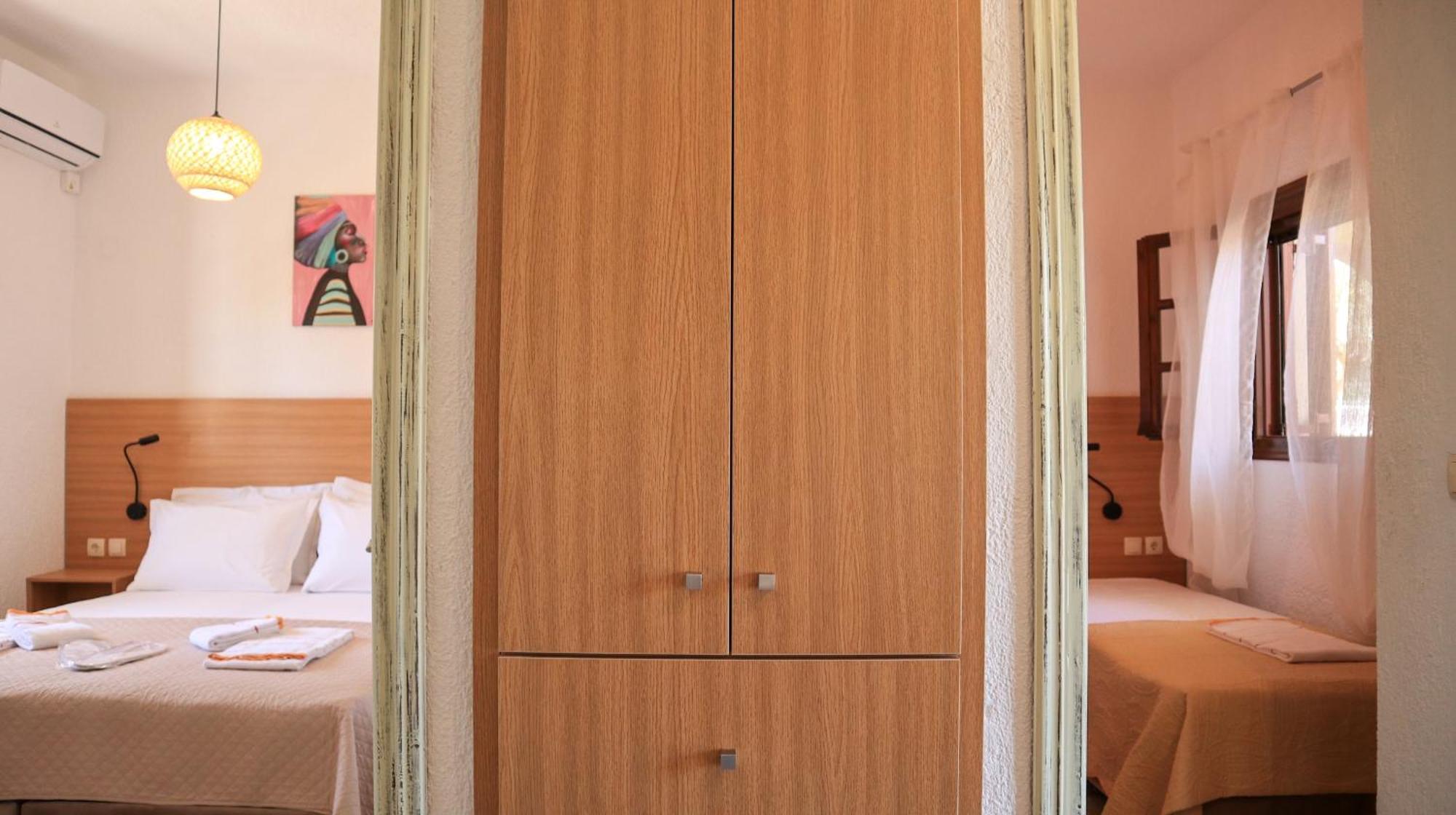 Zeus Appartement Istron Buitenkant foto