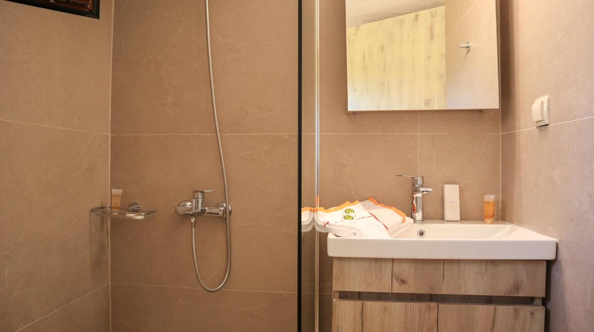 Zeus Appartement Istron Buitenkant foto