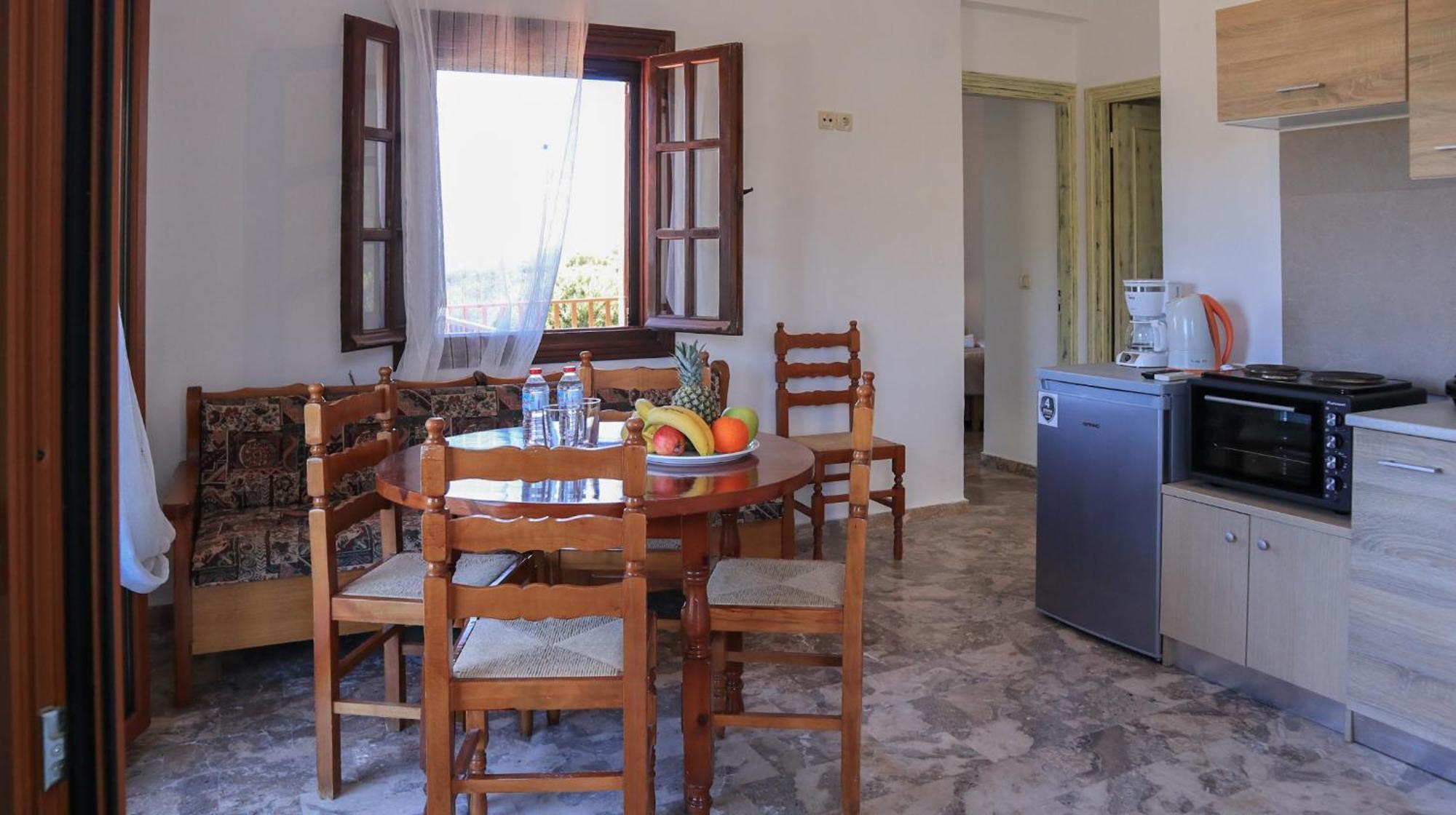 Zeus Appartement Istron Buitenkant foto