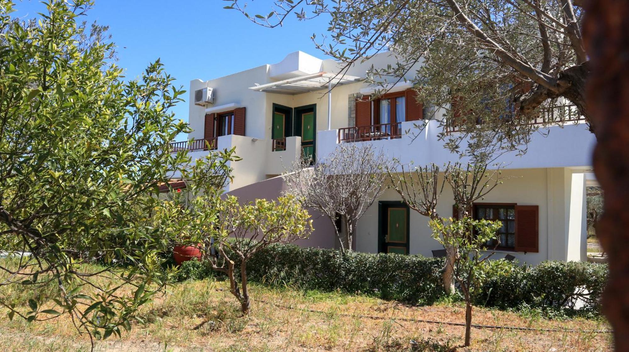 Zeus Appartement Istron Buitenkant foto